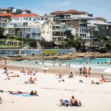 Best Location At Bondi Beach, On The Beach! Lägenhet Sydney Exteriör bild